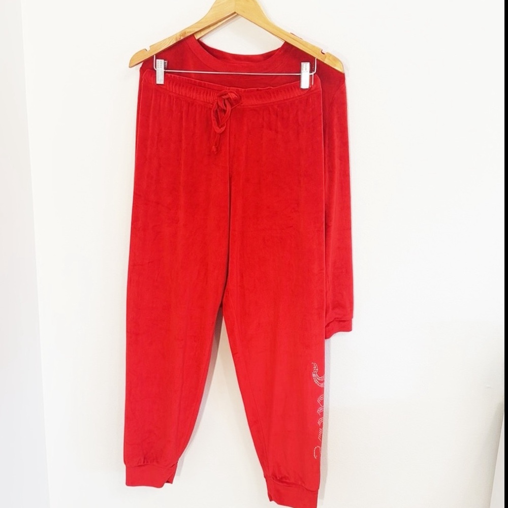 JUICY COUTURE New Red Velvet Lounging Set With Bling Logo NWOT Size Medium - Picture 4 of 6